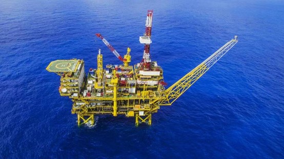 1、海南文昌海上采油平臺.jpg